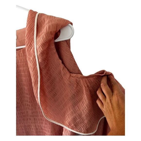 Club Monaco Blush Pink Cold Shoulder Long Sleeve Blouse Size S Ruffle Textured - Picture 4 of 10